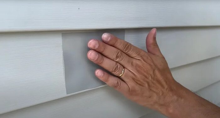 How to Do Vinyl Siding Repair (Step-by-Step Guide) - Roofing Company ...